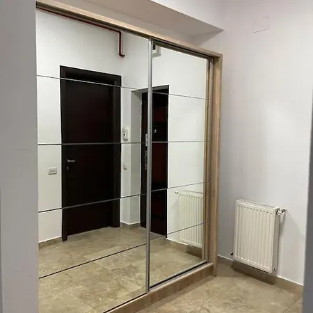 Appartamento Cara 5 Min Walk To The Train Station