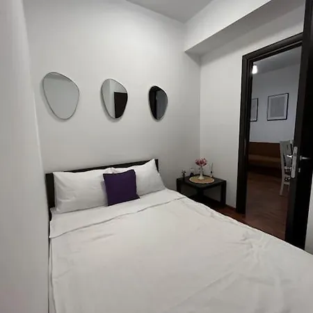 Cara 5 Min Walk To The Train Station Constanţa