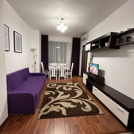 Cara 5 Min Walk To The Train Station Constanţa