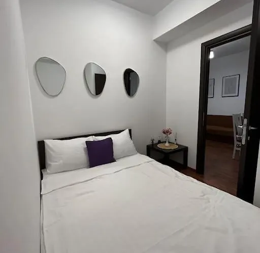 Cara 5 Min Walk To The Train Station Konstanca